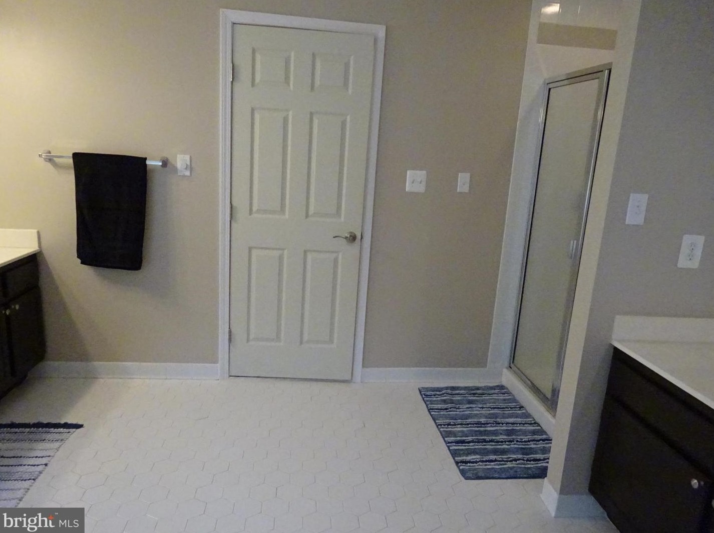 6601 Deep Hollow Ln, Manassas VA 20112-8620 exterior