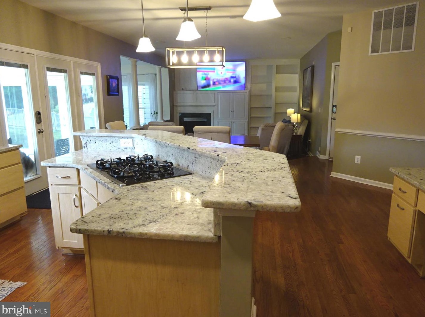 6601 Deep Hollow Ln, Manassas VA 20112-8620 exterior