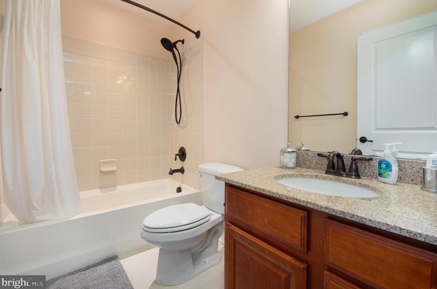 4470 Daisy Reid Ave, Woodbridge VA  22192-7805 exterior