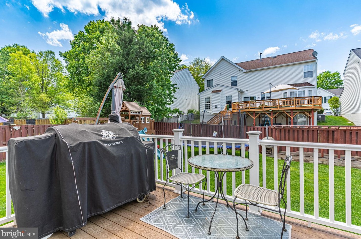 2702 Pheasant Hunt Rd, Woodbridge VA  22192-3929 exterior