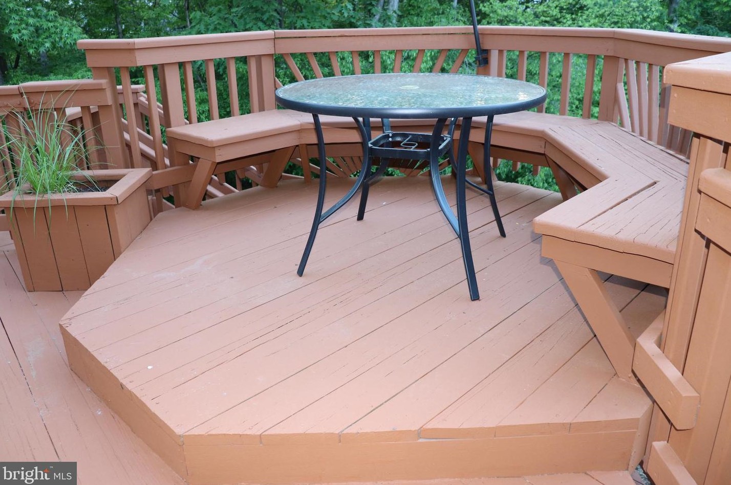 16120 Kennedy St, Woodbridge VA  22191-4500 exterior