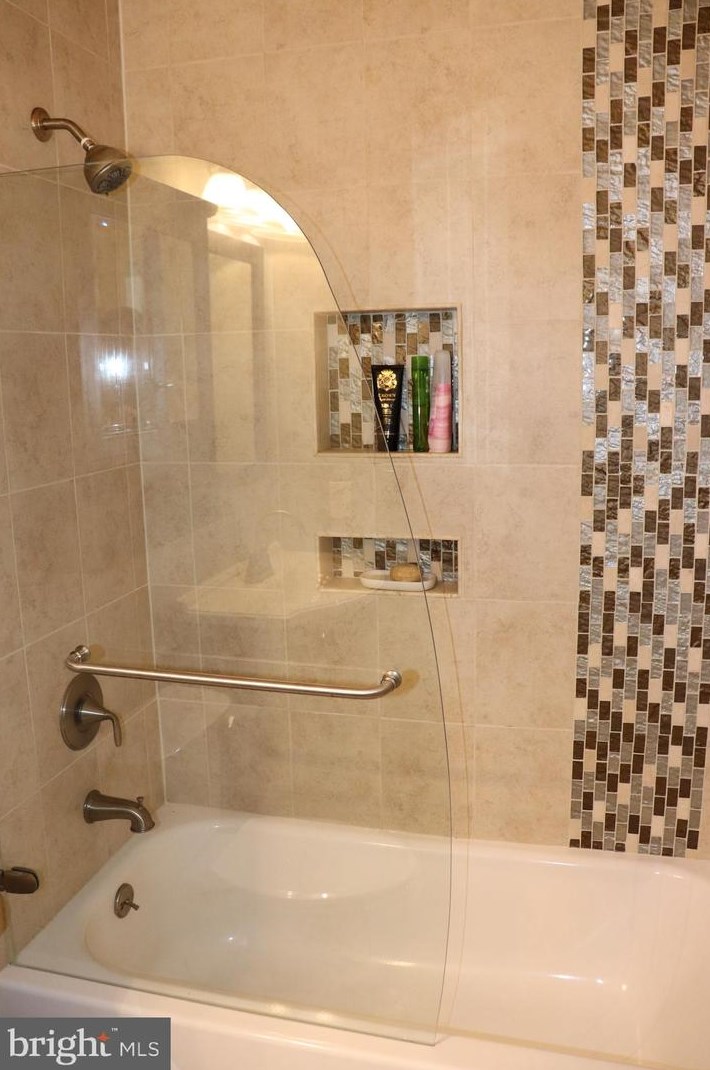 16120 Kennedy St, Woodbridge VA  22191-4500 exterior