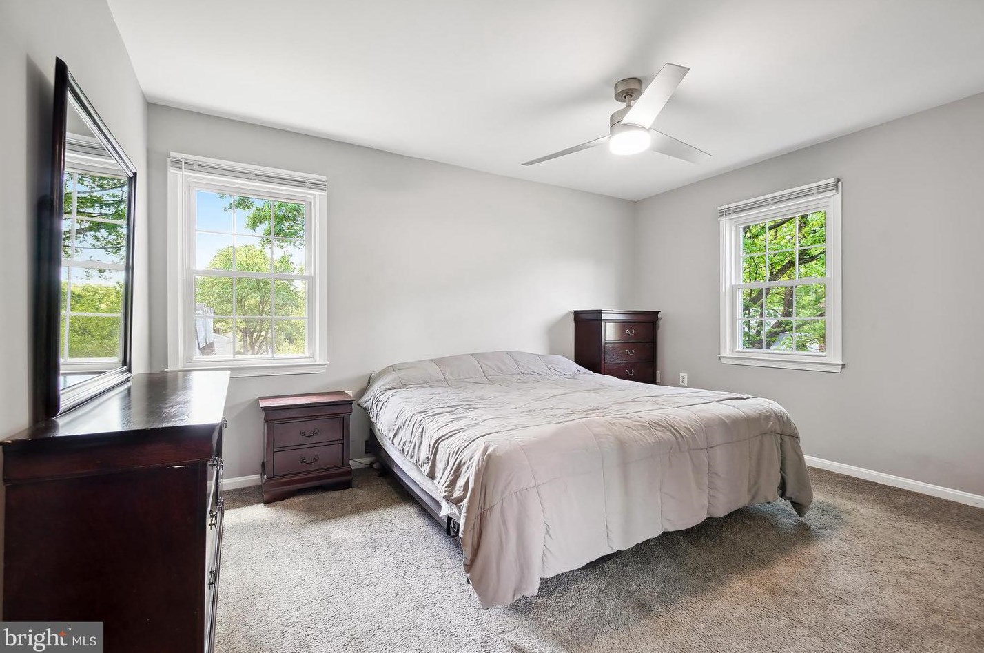 12505 Hedges Run Dr, Woodbridge VA  22192-1741 exterior