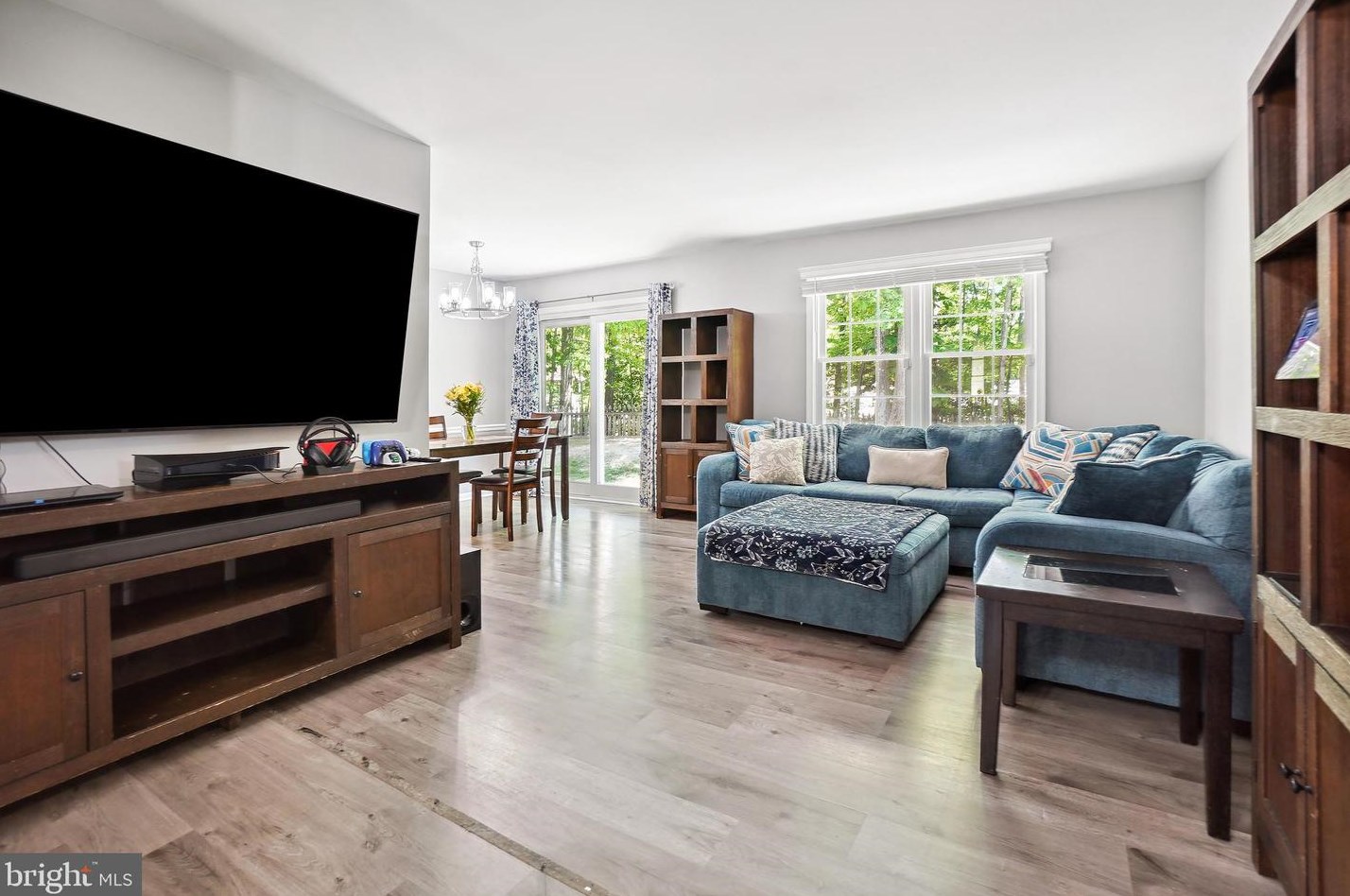 12505 Hedges Run Dr, Woodbridge VA  22192-1741 exterior