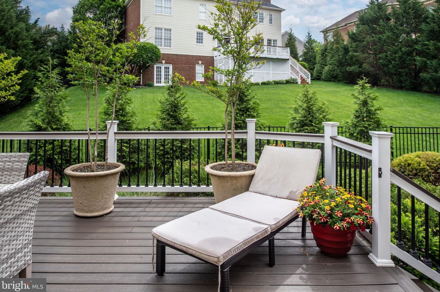 15701 Spyglass Hill Loop, Gainesville VA  20155-3226 exterior