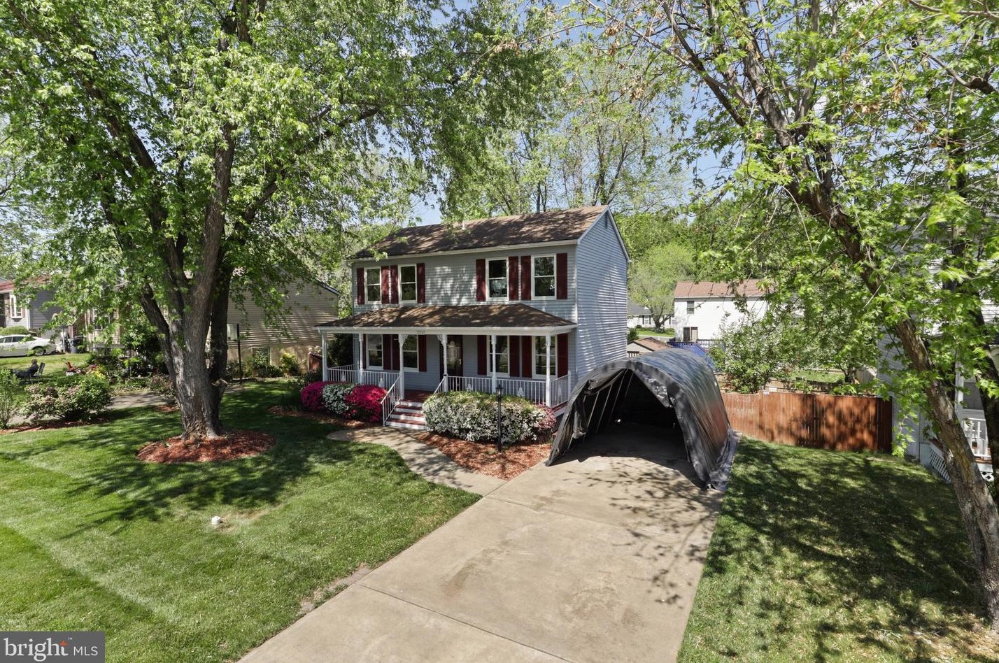 13567 Princedale Dr, Woodbridge VA  22193-3771 exterior