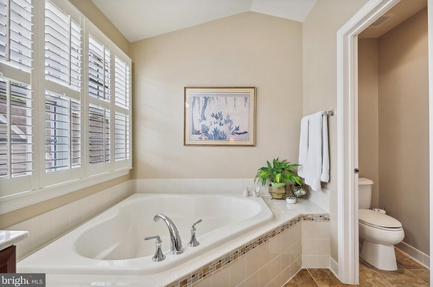 4712 Glass Mountain Way, Haymarket VA  20169-8146 exterior