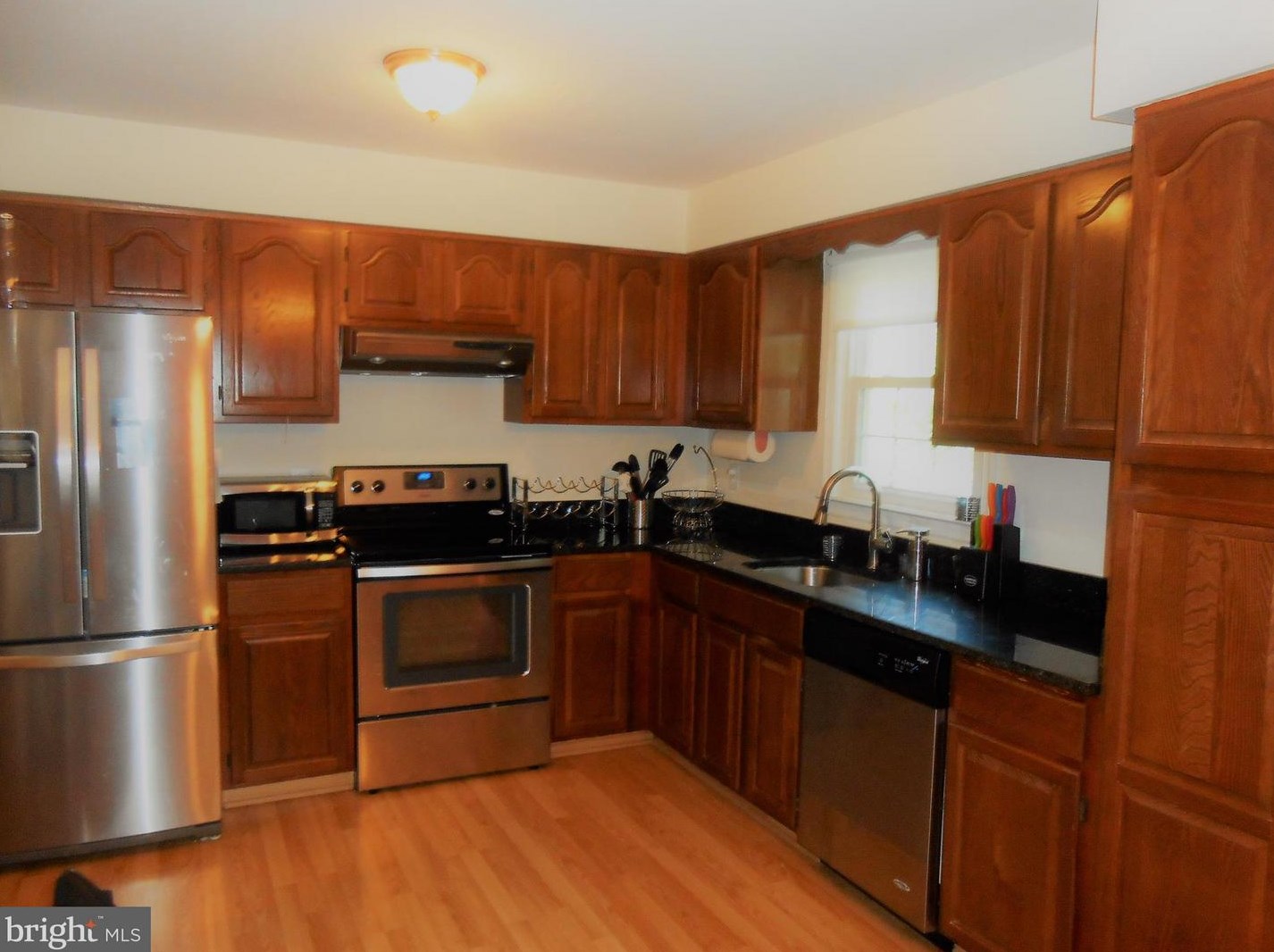12703 Lockleven Ln, Woodbridge VA  22192-5022 exterior
