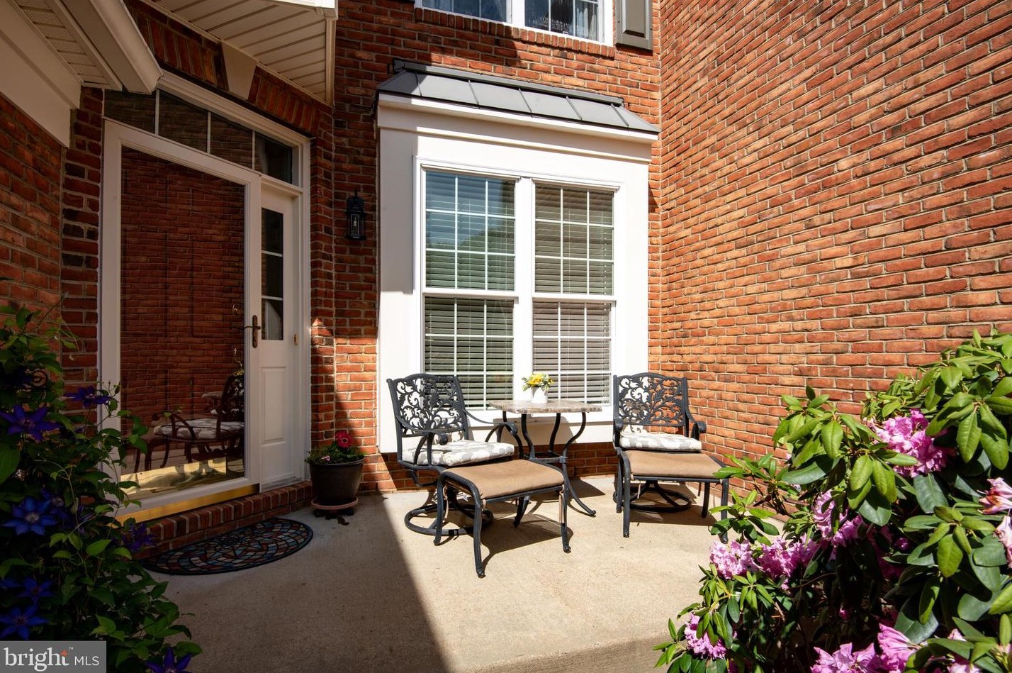15752 Cool Spring Dr, Haymarket VA  20169-5419 exterior