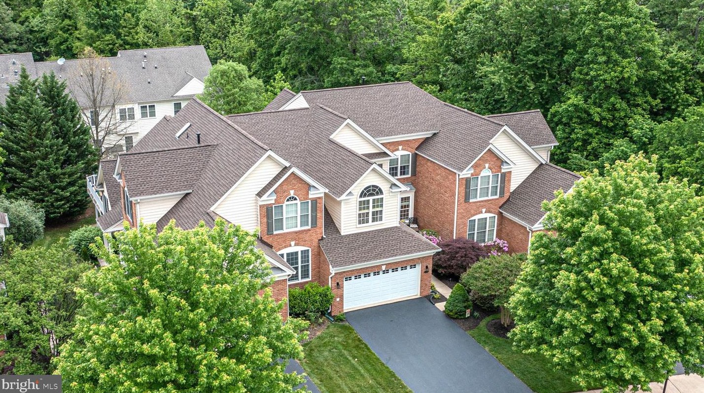 15752 Cool Spring Dr, Haymarket VA  20169-5419 exterior