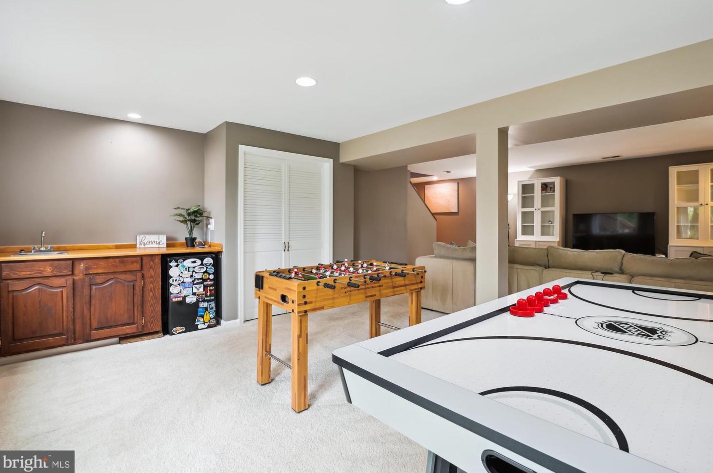 15540 Golf Club Dr, Dumfries VA  22025-1116 exterior