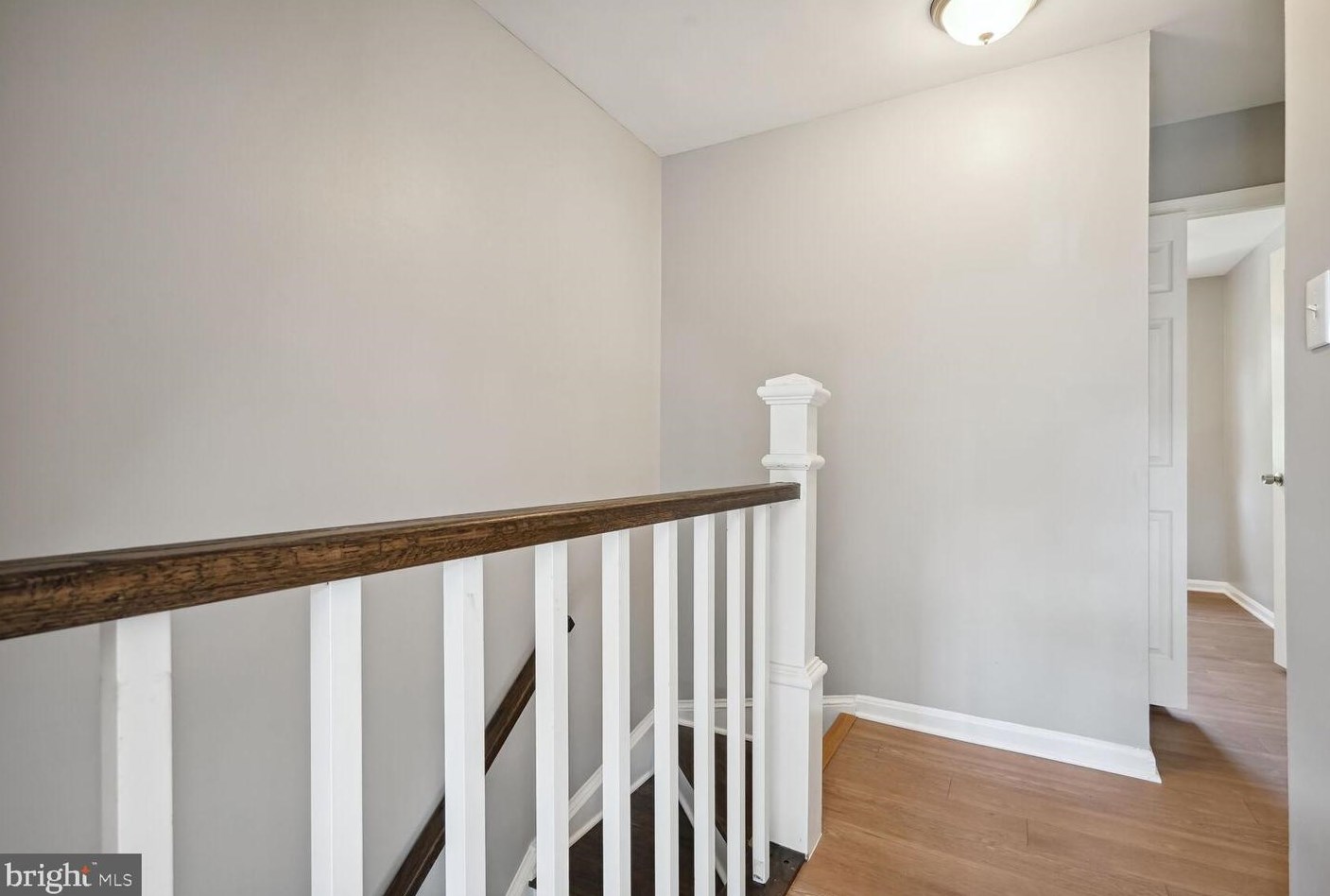 2094 Pilgrim Dr, Woodbridge VA  22192-2319 exterior