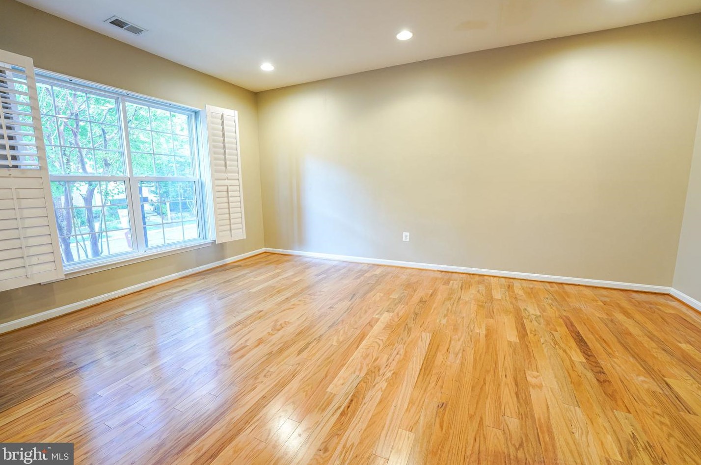 4865 Cavallo Way, Woodbridge VA  22192-5436 exterior