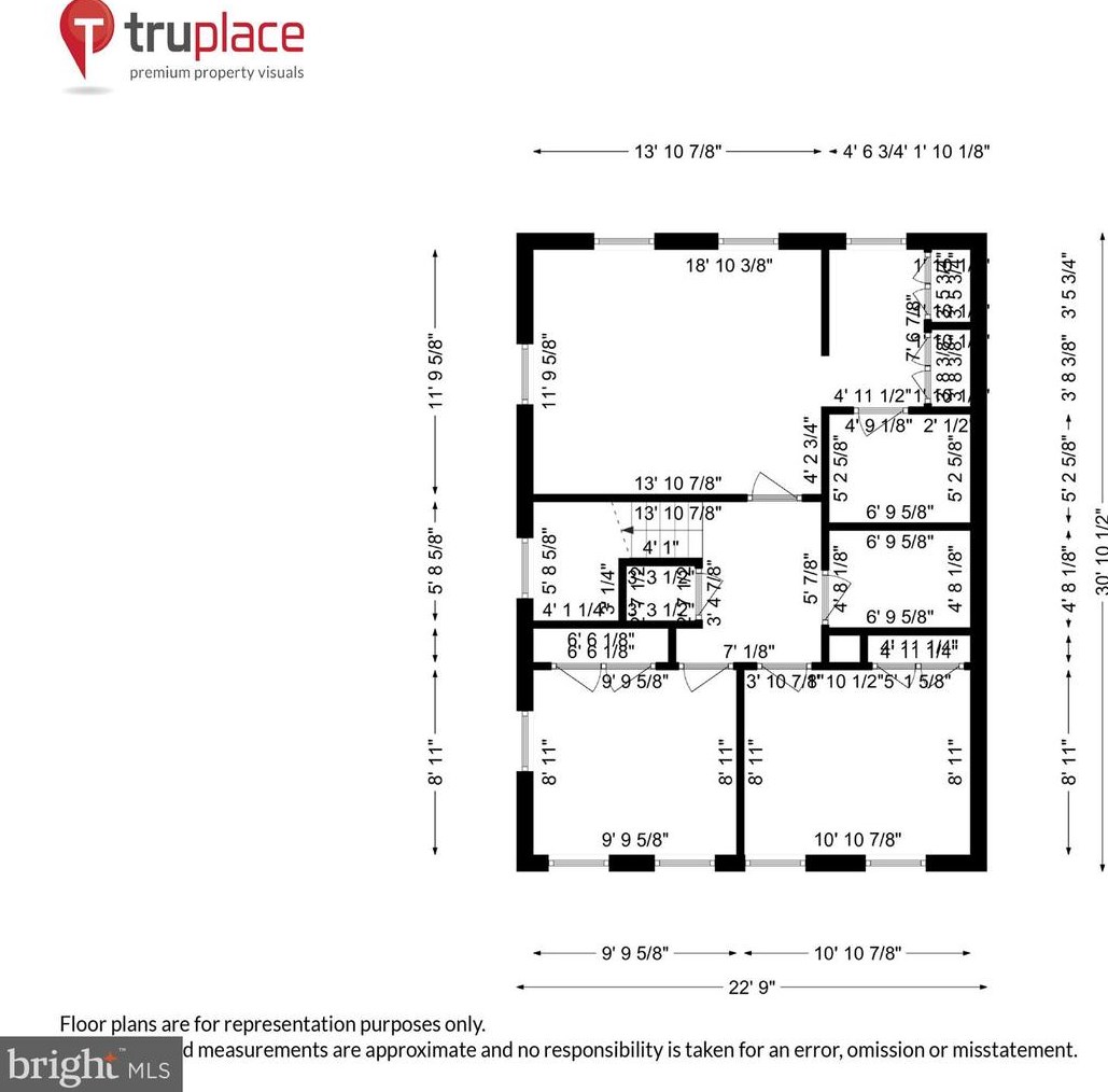 13185 Putnam Cir, Woodbridge VA  22191-1028 exterior