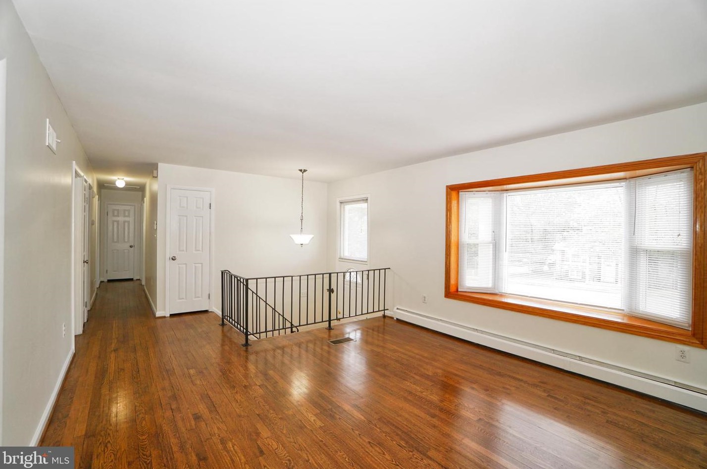 14897 Cordell Ave, Woodbridge VA  22193-1909 exterior