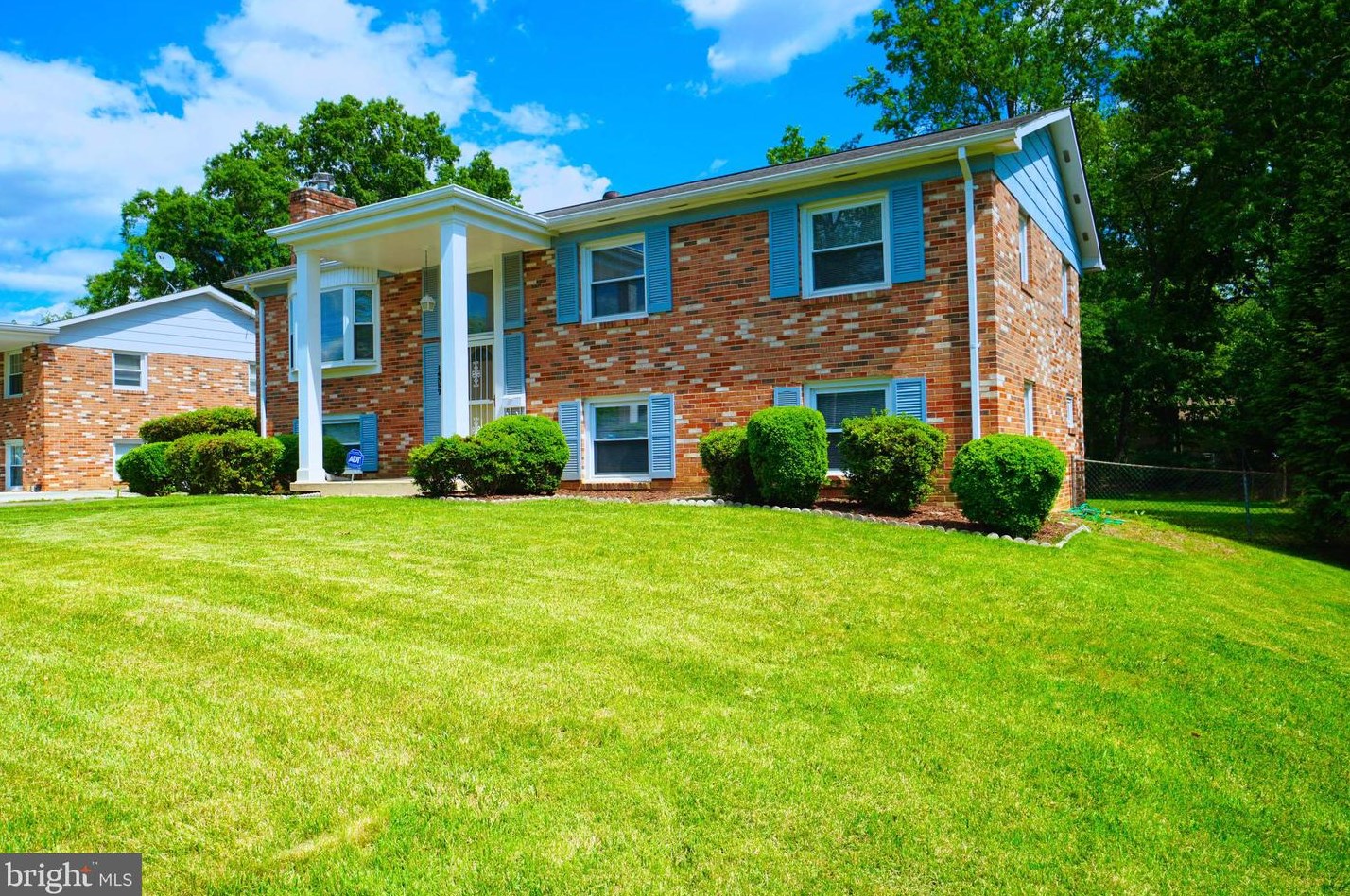 14897 Cordell Ave, Woodbridge VA  22193-1909 exterior