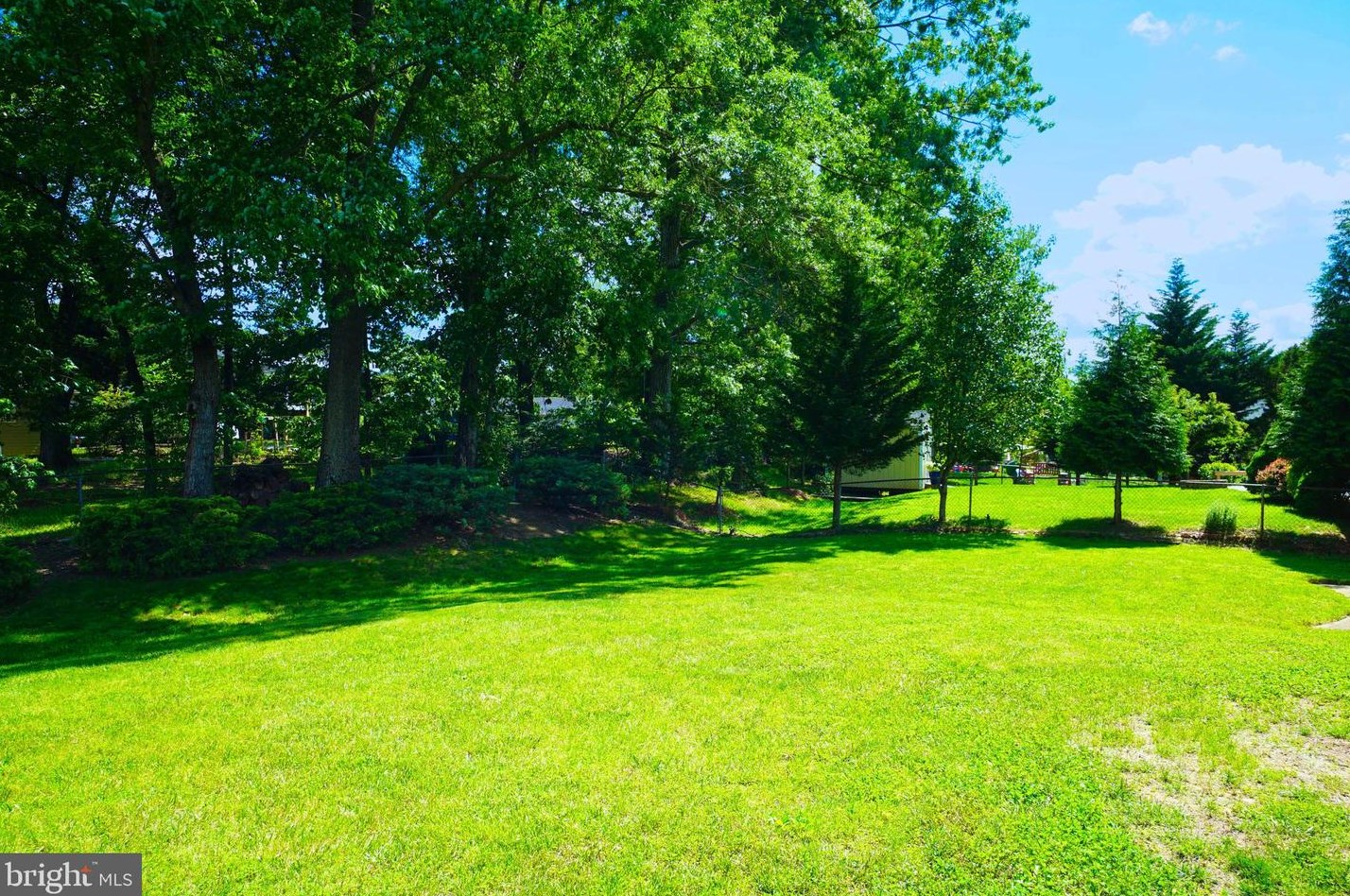 14897 Cordell Ave, Woodbridge VA  22193-1909 exterior