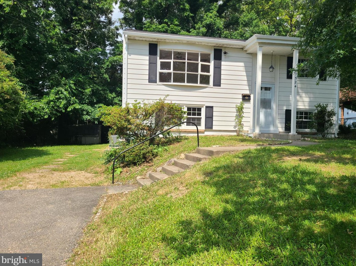 1524 Florida Ave, Woodbridge VA  22191-3604 exterior