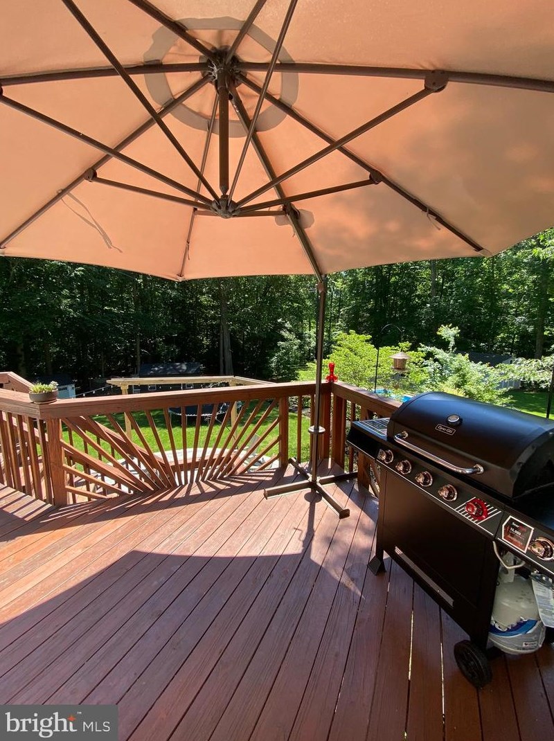 13071 Pershing Dr, Manassas VA  20112-3694 exterior