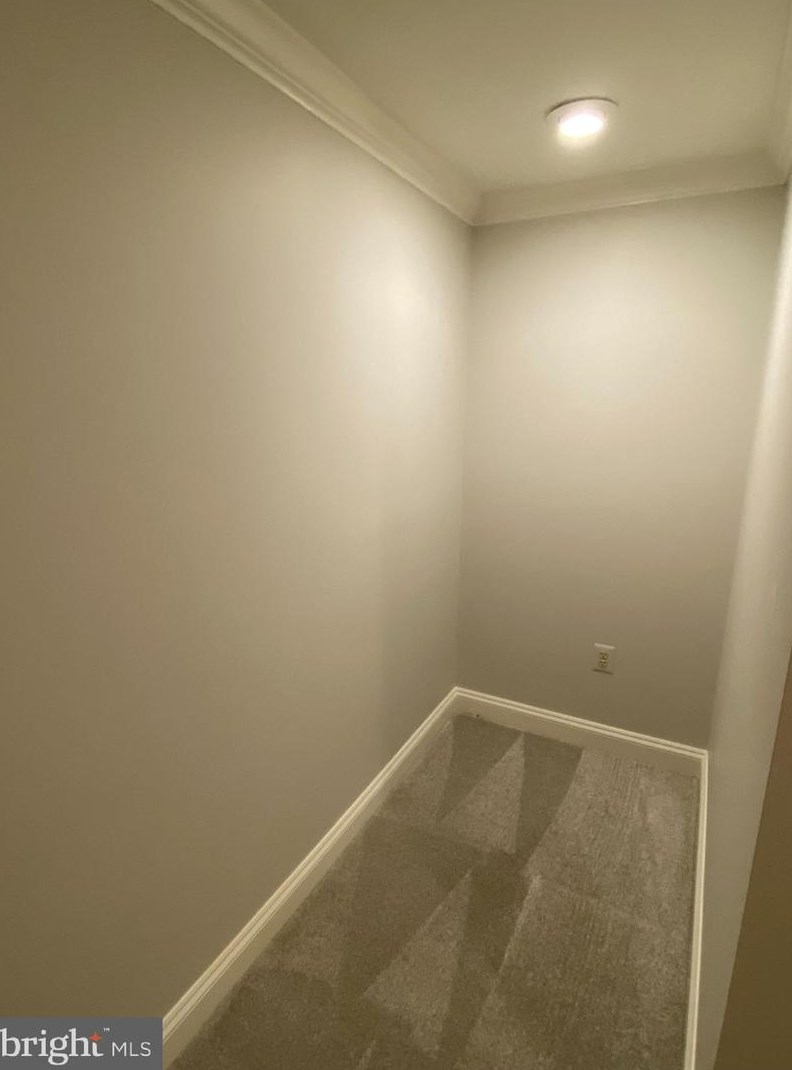 13071 Pershing Dr, Manassas VA  20112-3694 exterior