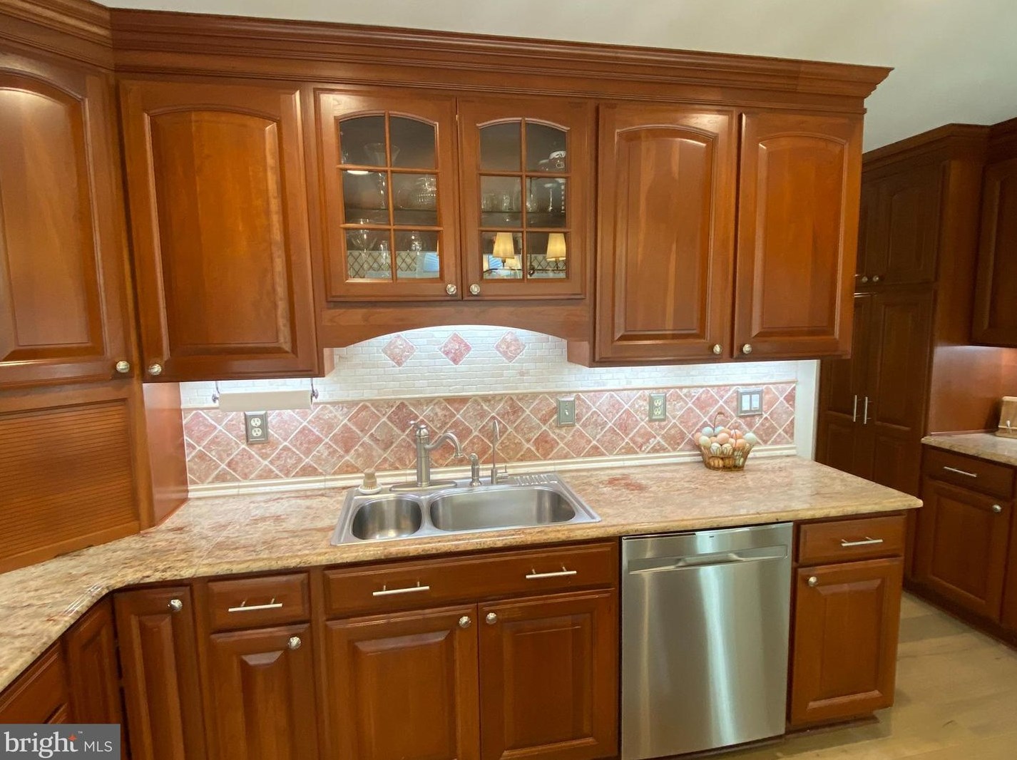 13071 Pershing Dr, Manassas VA  20112-3694 exterior