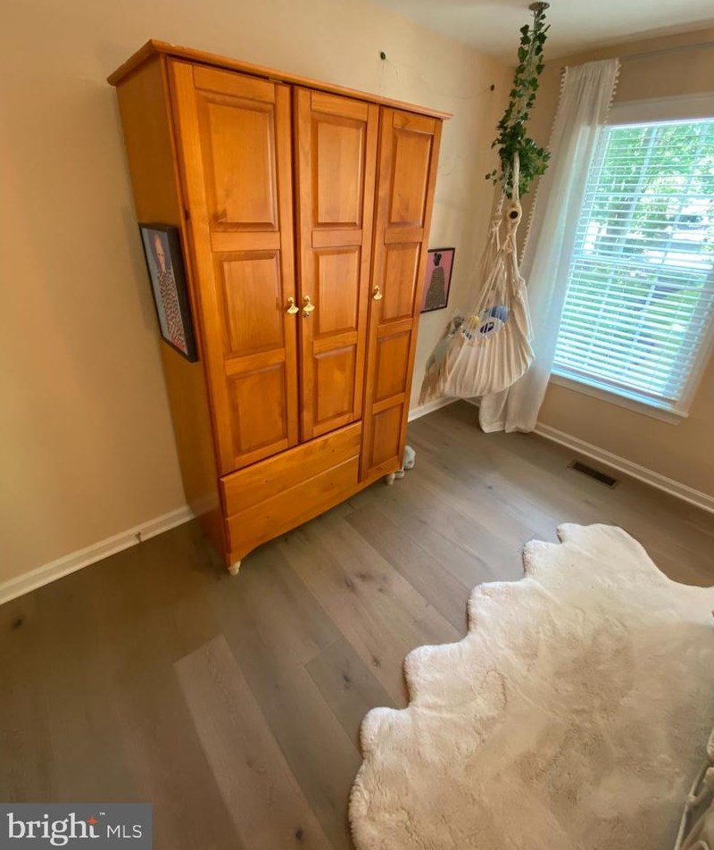13071 Pershing Dr, Manassas VA  20112-3694 exterior