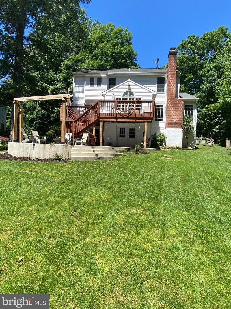 13071 Pershing Dr, Manassas VA  20112-3694 exterior