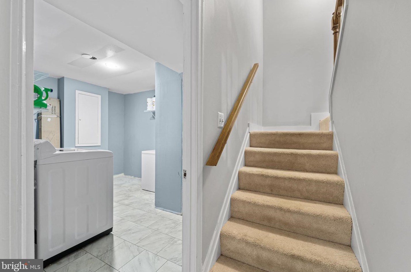 15199 Valley Stream Dr, Woodbridge VA  exterior