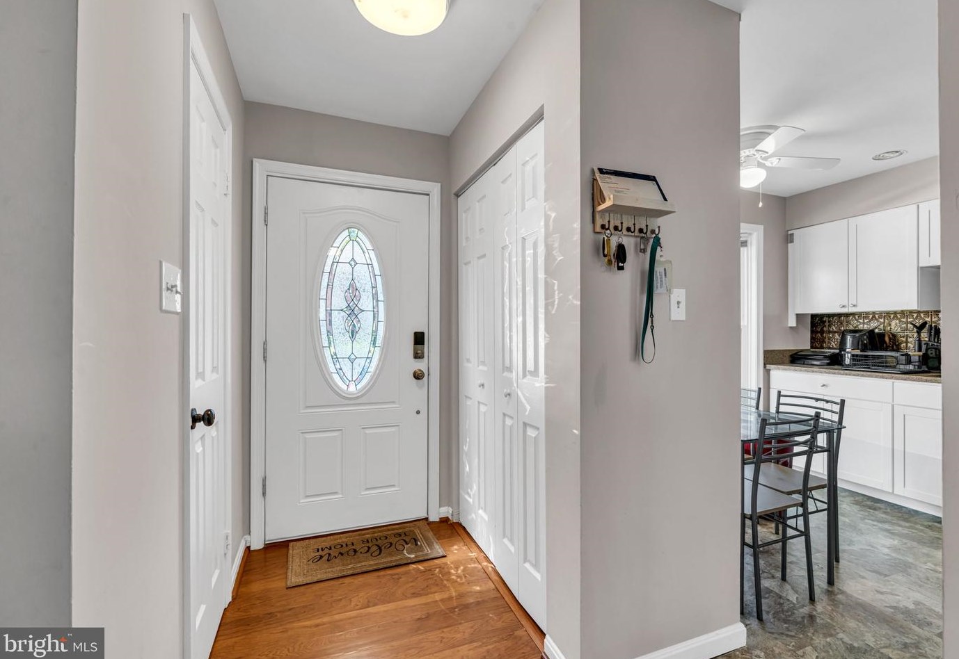 1919 Mariner Ln, Woodbridge VA  22192-2329 exterior