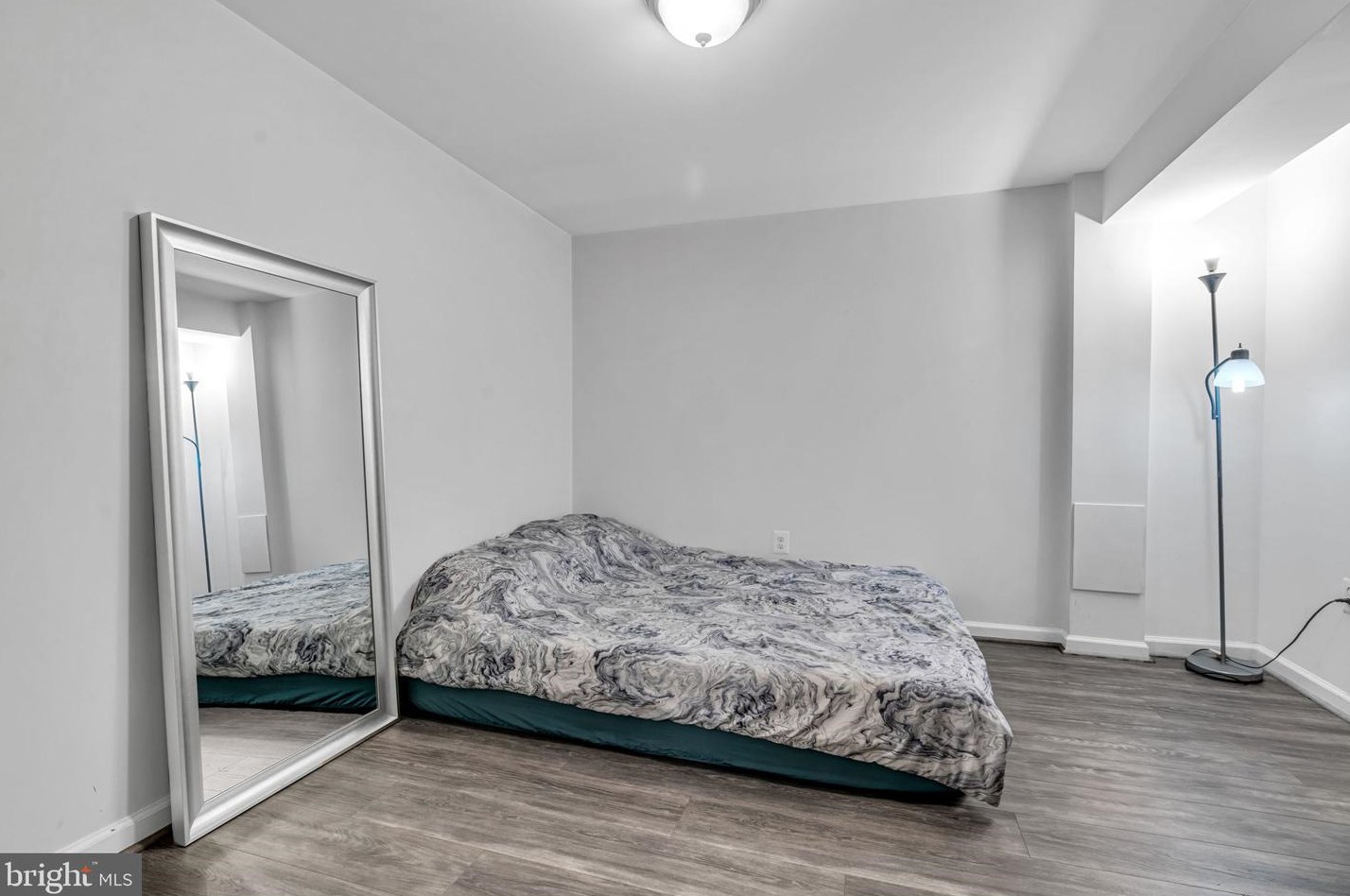 1919 Mariner Ln, Woodbridge VA  22192-2329 exterior