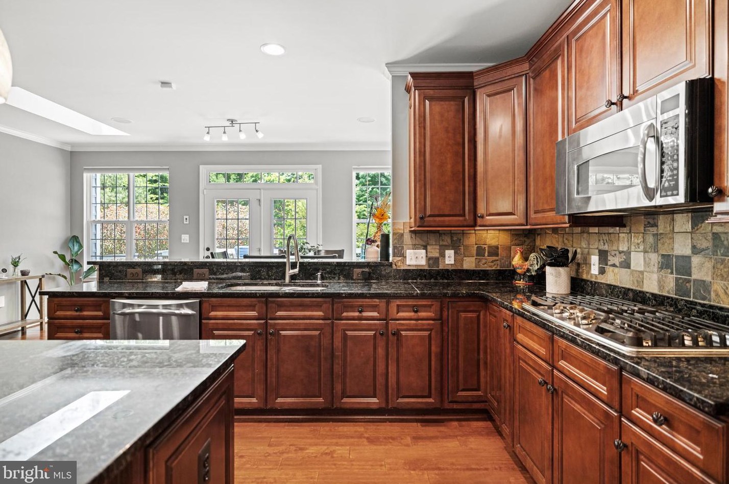 16060 Imperial Eagle Ct, Woodbridge VA  22191-6559 exterior
