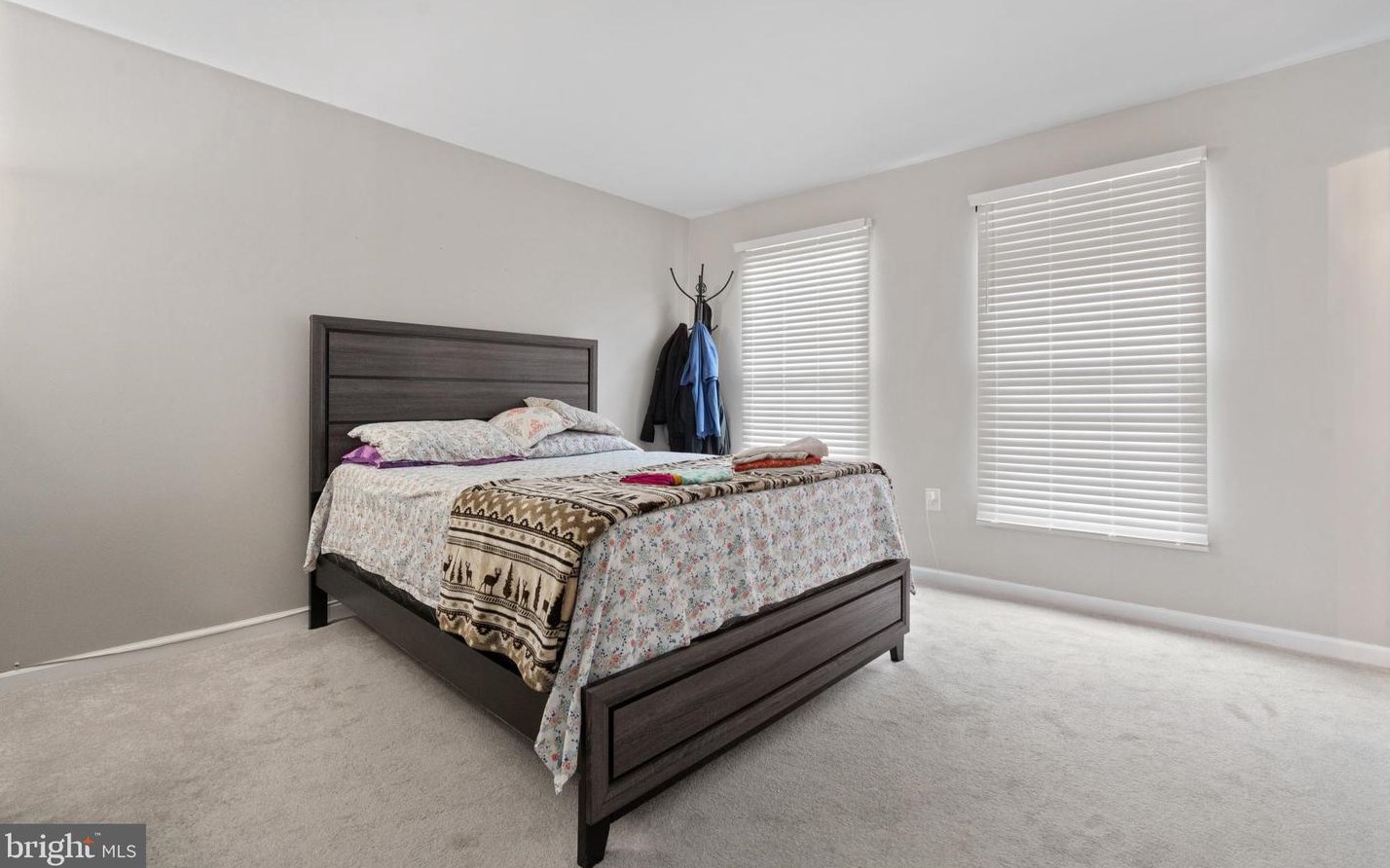 7307 Rokeby Dr, Manassas VA 20109-6405 exterior