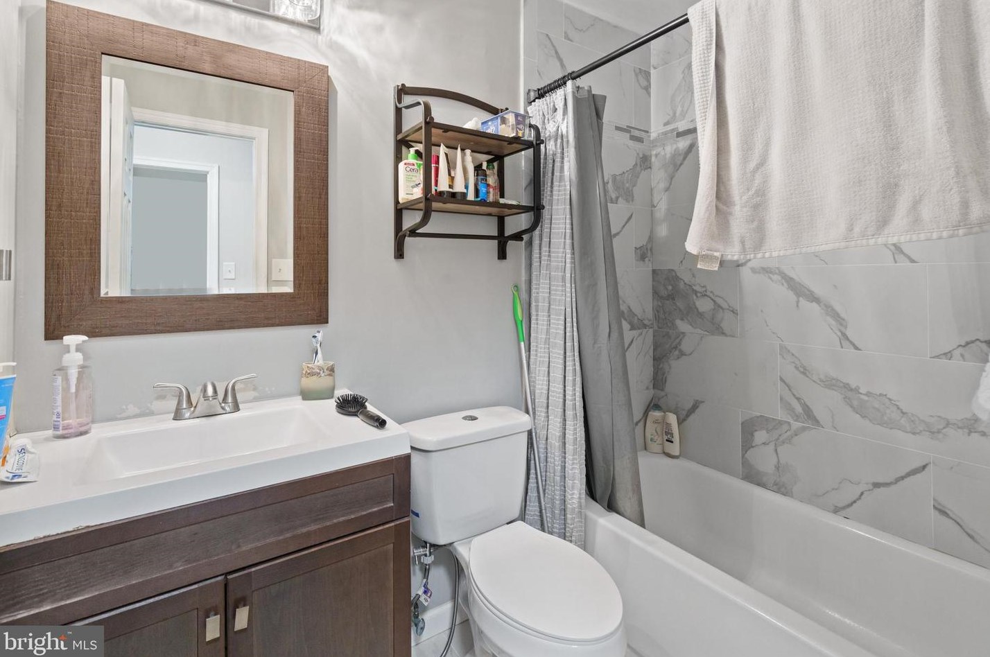 7307 Rokeby Dr, Manassas VA 20109-6405 exterior