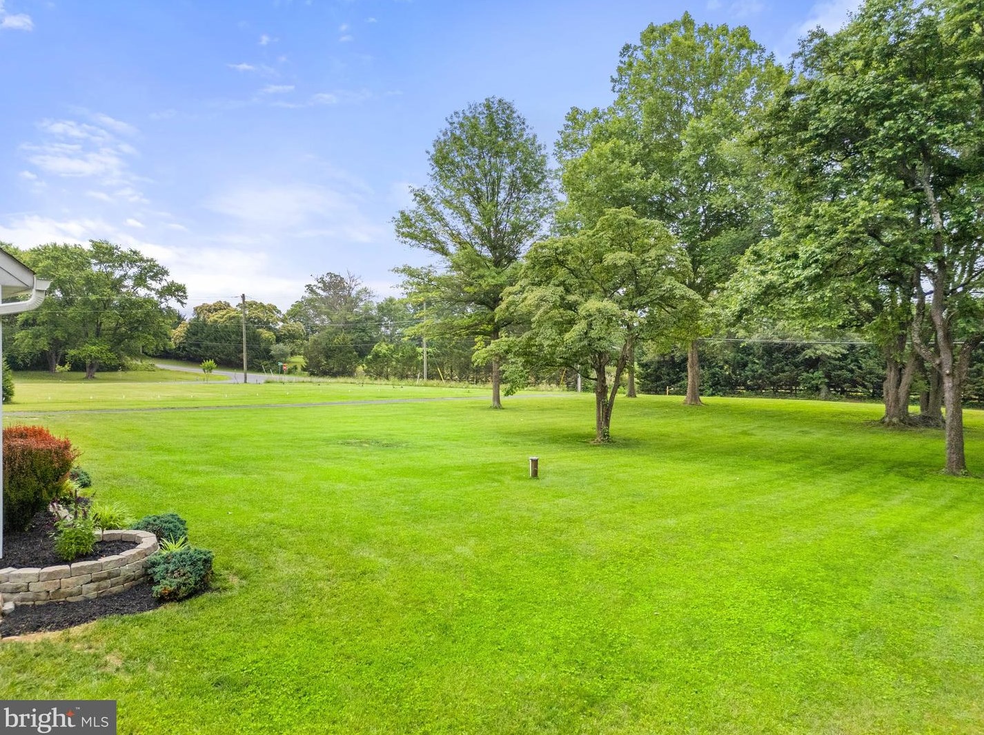 15900 Waterfall Rd, Haymarket VA  20169-2127 exterior