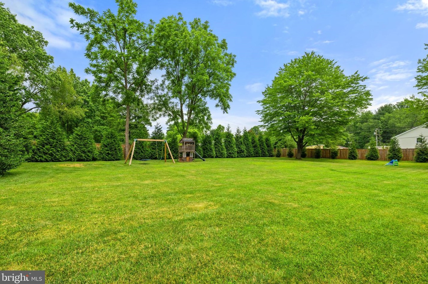 15900 Waterfall Rd, Haymarket VA  20169-2127 exterior