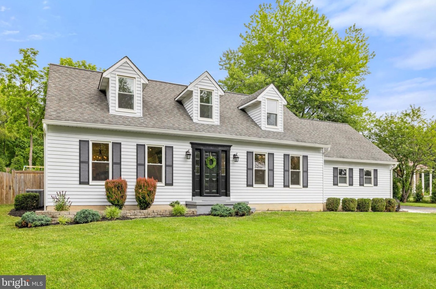 15900 Waterfall Rd, Haymarket VA  20169-2127 exterior