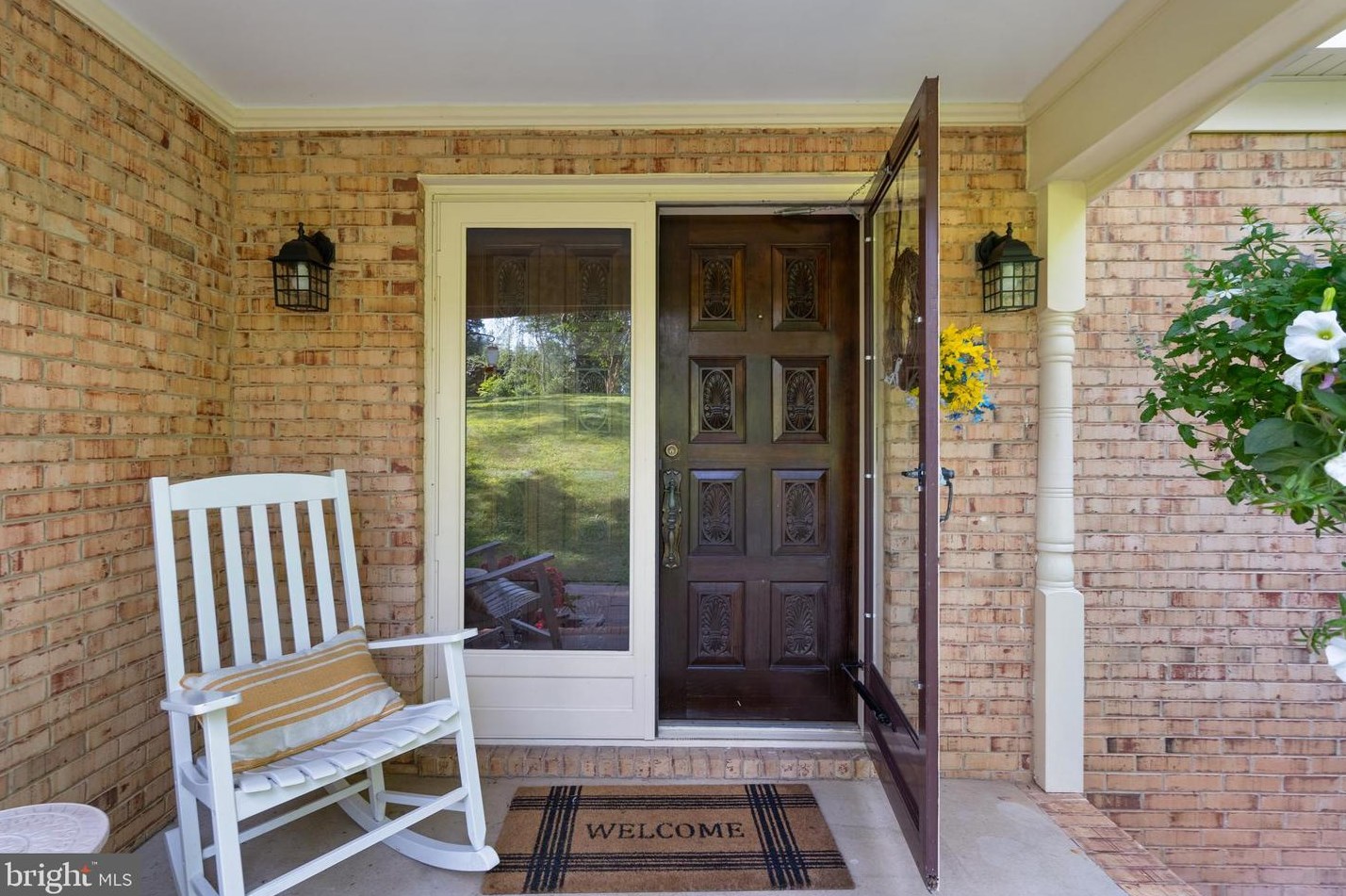 10536 Knollwood Dr, Manassas VA  20111-2834 exterior