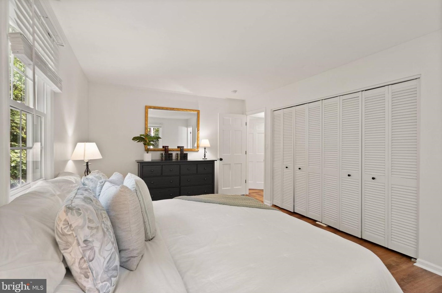 10536 Knollwood Dr, Manassas VA  20111-2834 exterior