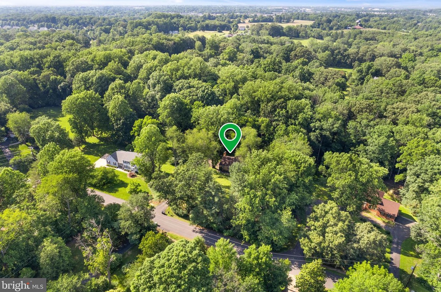 10536 Knollwood Dr, Manassas VA  20111-2834 exterior