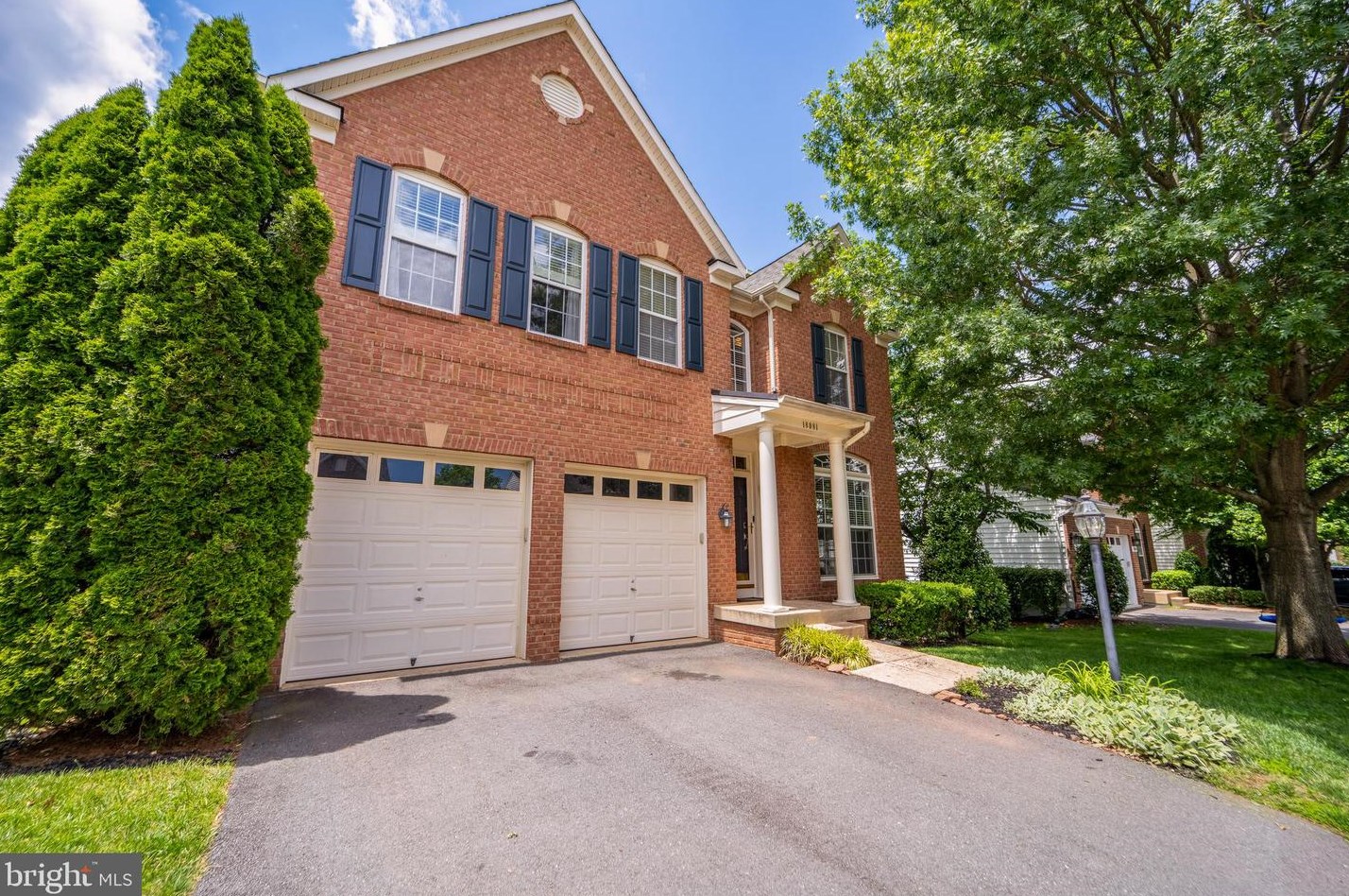 18081 Camdenhurst Dr, Gainesville VA  20155-6239 exterior