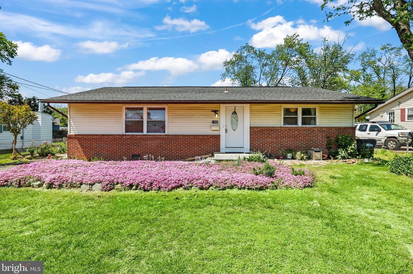 13506 Wood St, Woodbridge VA  22191-1323 exterior