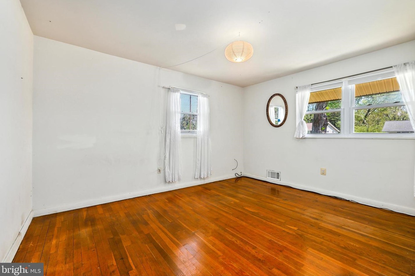 13506 Wood St, Woodbridge VA  22191-1323 exterior