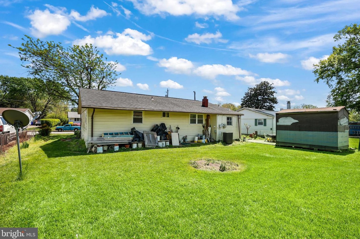 13506 Wood St, Woodbridge VA  22191-1323 exterior