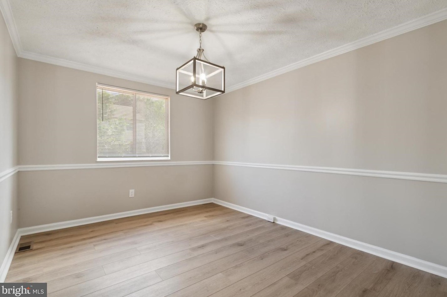 3863 Sunny Brook Ct, Woodbridge VA  22192-6443 exterior