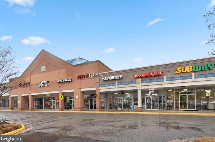 3863 Sunny Brook Ct, Woodbridge VA  22192-6443 exterior