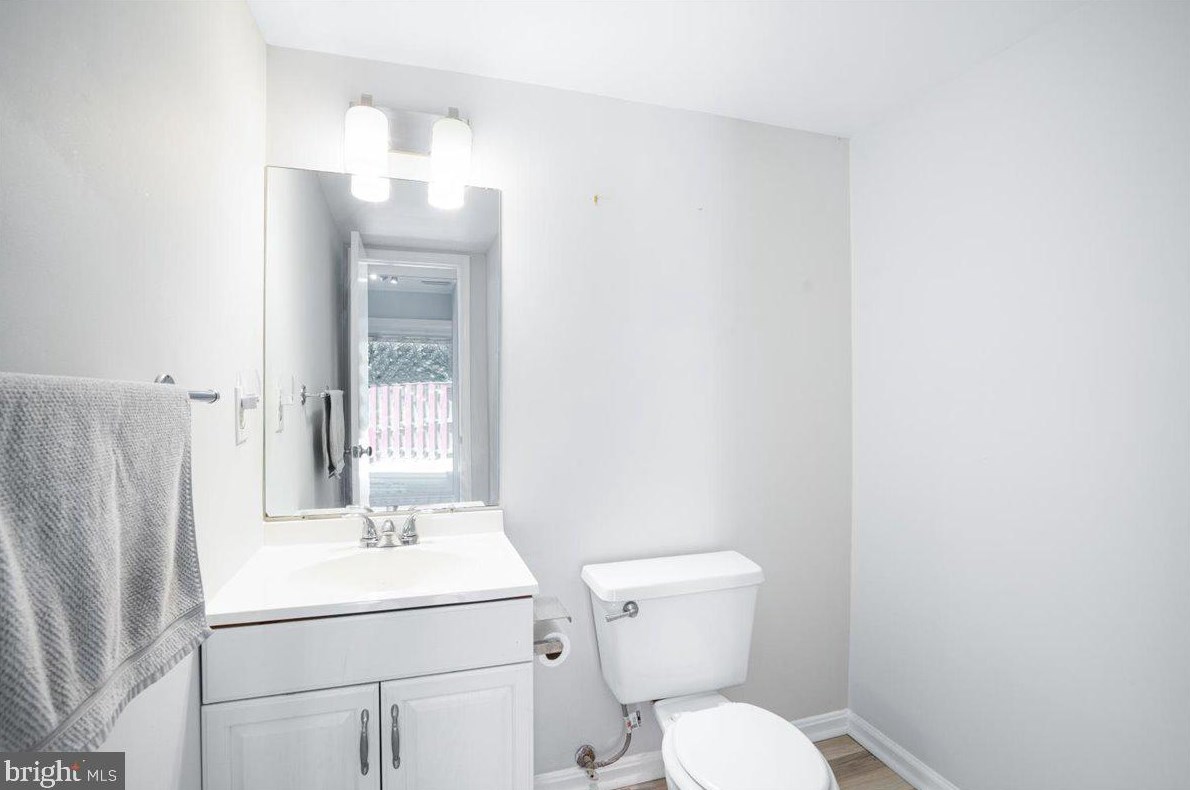 3506 Legere Ct, Woodbridge VA  22193-1007 exterior