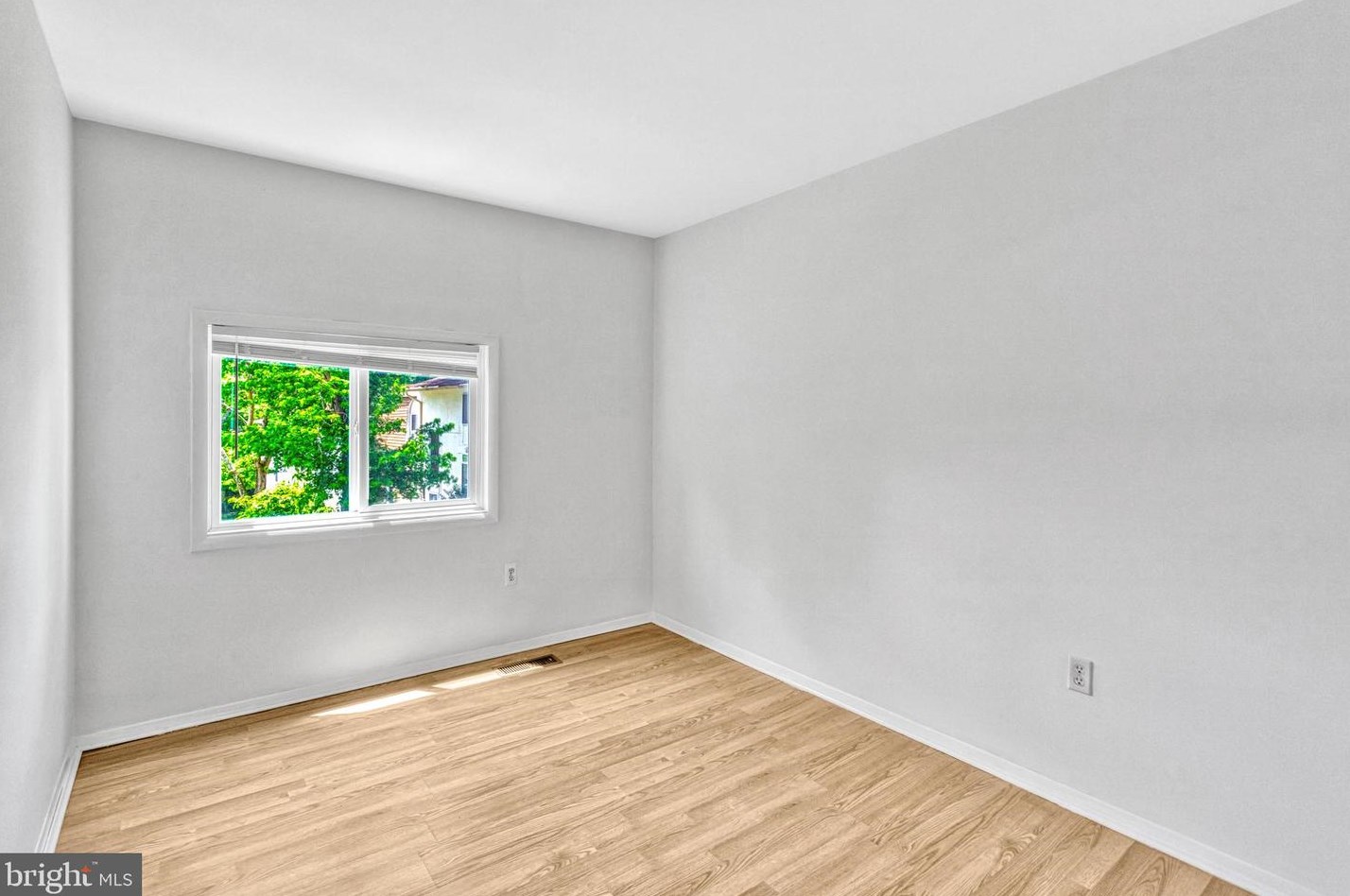 12532 Armada Pl, Woodbridge VA  22192-3135 exterior