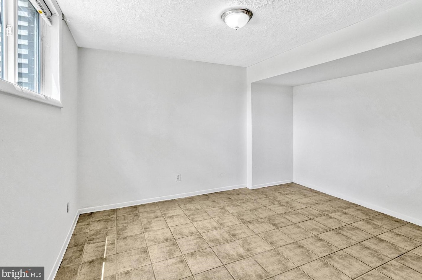 12532 Armada Pl, Woodbridge VA  22192-3135 exterior