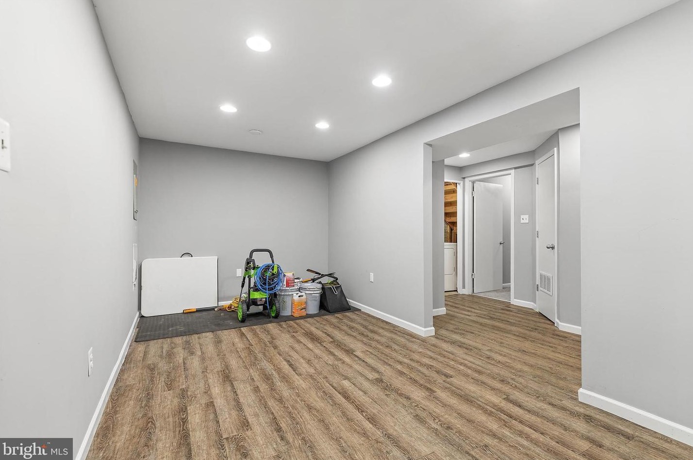 15244 Streamside Ct, Dumfries VA  22025-3021 exterior