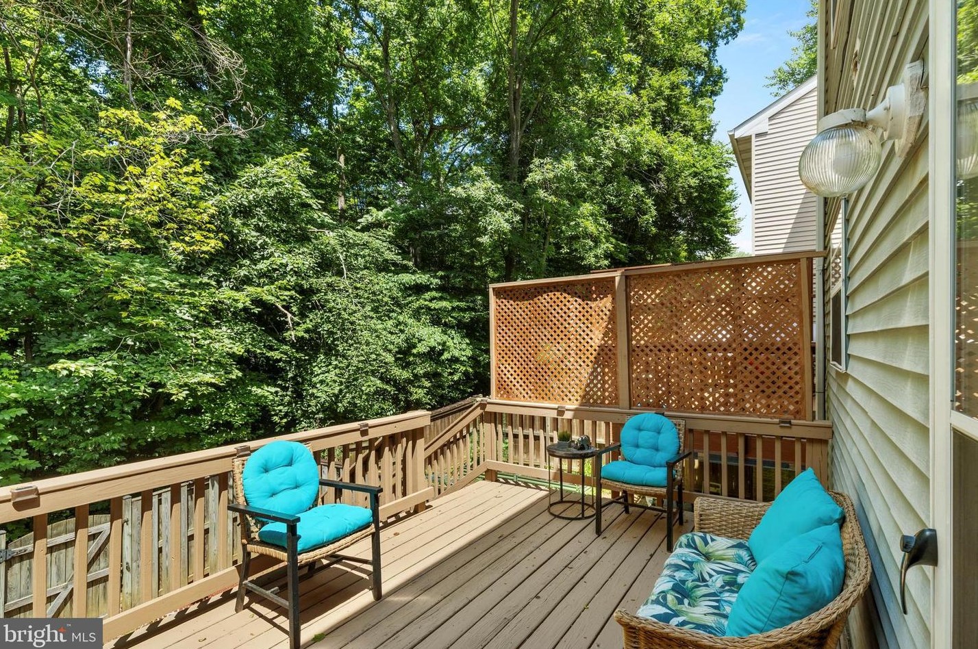 15244 Streamside Ct, Dumfries VA  22025-3021 exterior